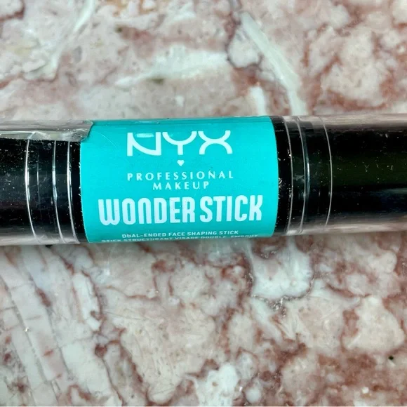 NYX, Covergirl Bold Red Lipstick Brown Mascara, Champagne nails,NYX Wonderstick - Picture 4 of 14